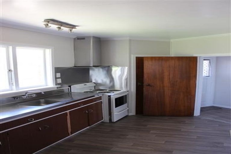 Photo of property in 11 Breton Grove, Kingston, Wellington, 6021