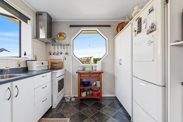 Photo of property in 104 Princess Street, Waitara, 4383
