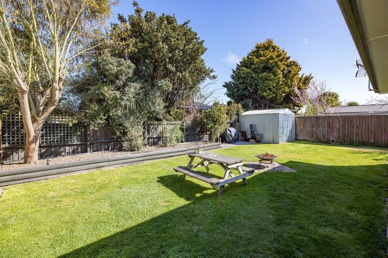 Photo of property in 2/109 Gayhurst Road, Dallington, Christchurch, 8061