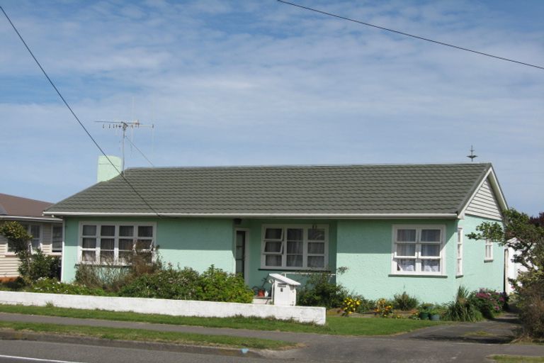 Photo of property in 9 Cornfoot Street, Castlecliff, Whanganui, 4501