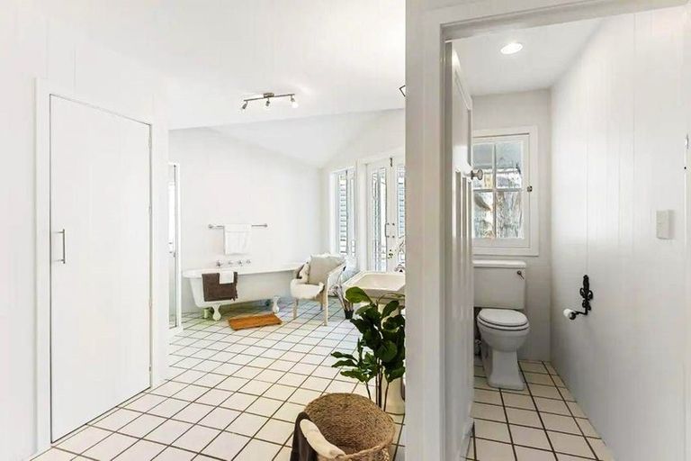 Photo of property in 467 Redoubt Road, Totara Park, Auckland, 2019