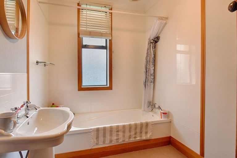 Photo of property in 21 Devon Street, Gore, 9710