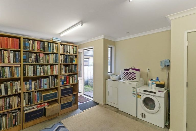 Photo of property in 9 Hulme Way, Raumati Beach, Paraparaumu, 5032