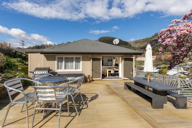 Photo of property in 82 Kawai Street, Nelson South, Nelson, 7010