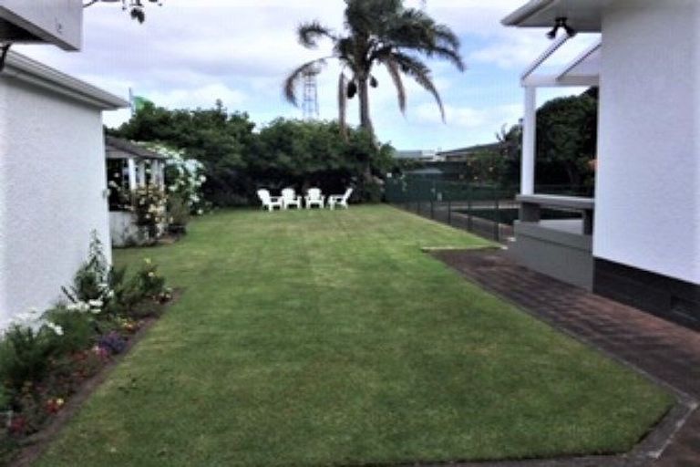 Photo of property in 381 Devonport Road, Tauranga South, Tauranga, 3112