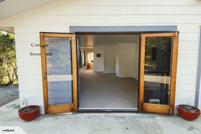 Photo of property in 117 Stratton Street, Normandale, Lower Hutt, 5010