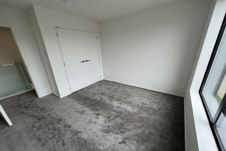Photo of property in 1a Matakohe Road, Westgate, Auckland, 0814