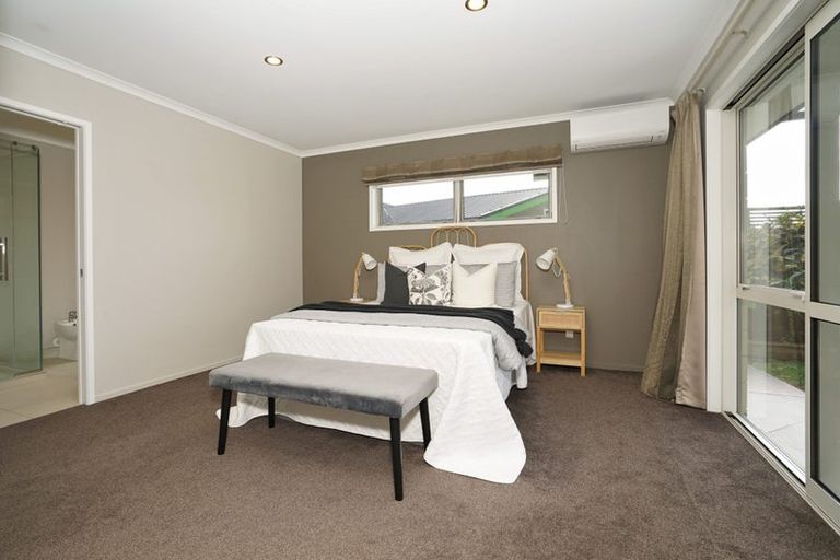 Photo of property in 9 Derwent Place, Flagstaff, Hamilton, 3210