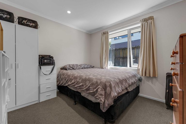 Photo of property in 4 Waitaua Street, Papakura, 2110