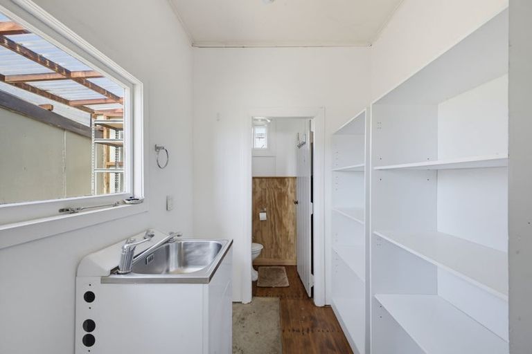 Photo of property in 403 Carrington Street, Upper Vogeltown, New Plymouth, 4310