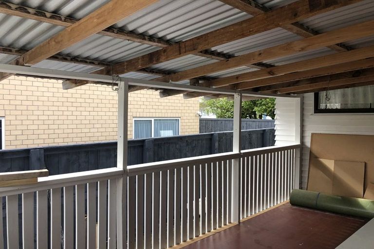 Photo of property in 215 Birkdale Road, Birkdale, Auckland, 0626