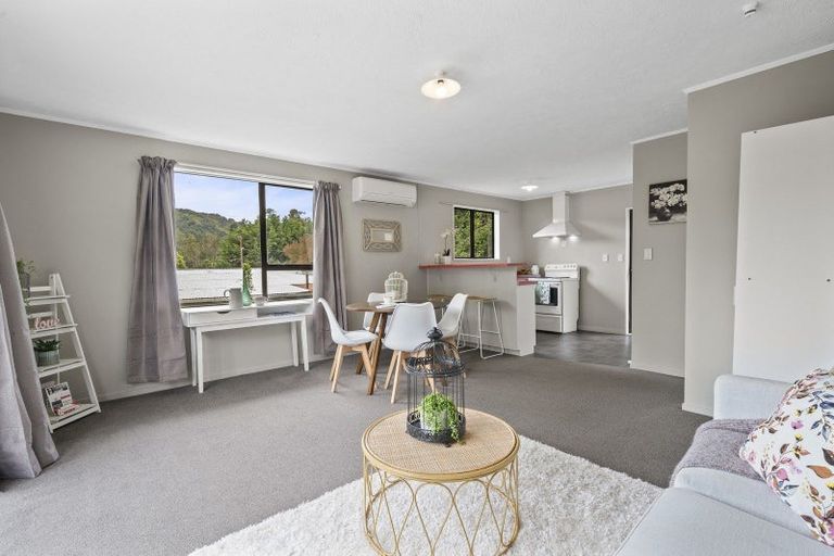 Photo of property in 1a Sunny Grove, Wainuiomata, Lower Hutt, 5014