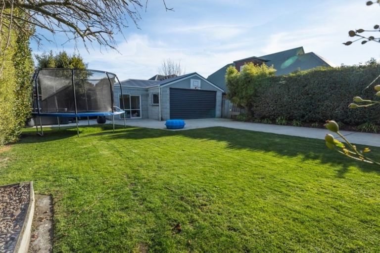 Photo of property in 67 Wairakei Road, Bryndwr, Christchurch, 8052
