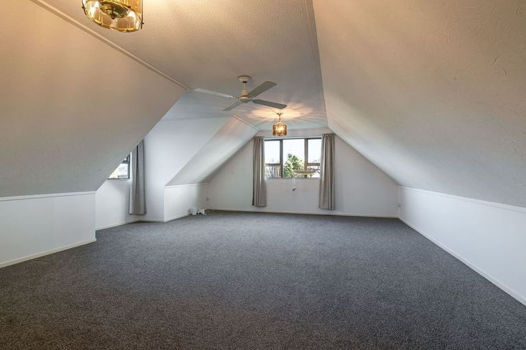 Photo of property in 68 Pencarrow Street, Highbury, Palmerston North, 4412