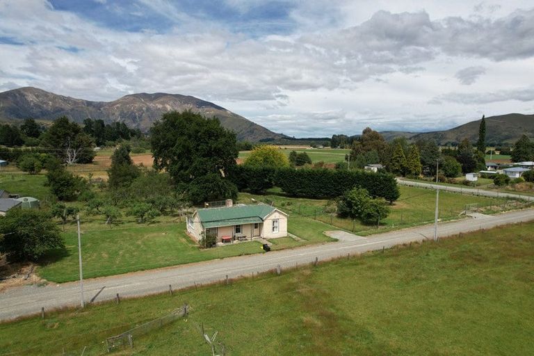 Photo of property in 8 Roches Lane, Athol, 9793