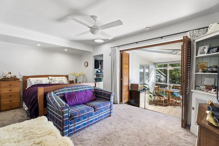 Photo of property in 32 The Circle, Manly, Whangaparaoa, 0930