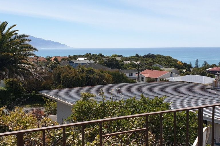 Photo of property in 72 Churchill Street, Kaikoura, 7300