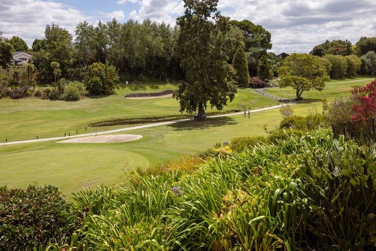 Photo of property in 5 Ashwood Grove, Omokoroa, 3114