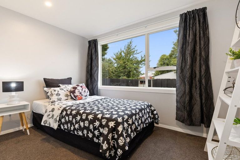 Photo of property in 20 Dunster Street, Burnside, Christchurch, 8053
