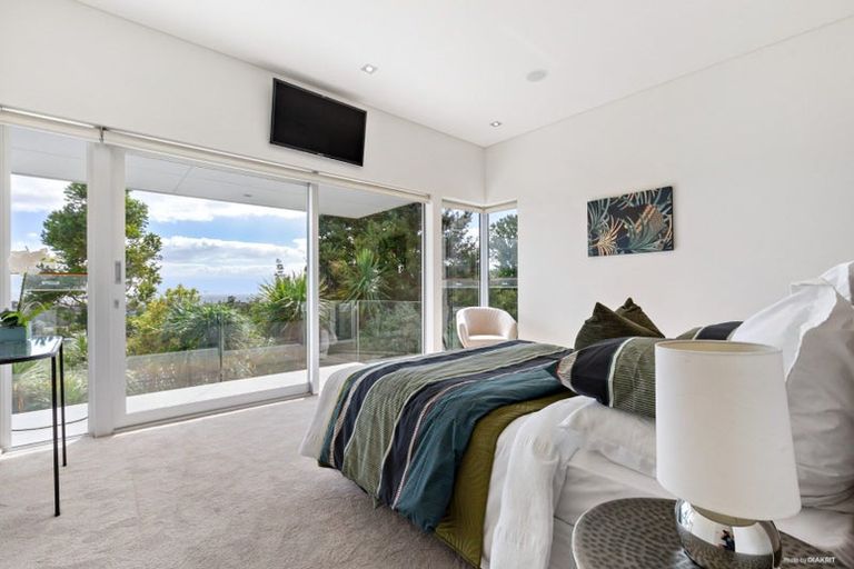 Photo of property in 25 Braemar Road, Castor Bay, Auckland, 0620