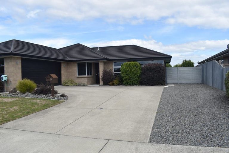 Photo of property in 20 Rainey Crescent, Papamoa Beach, Papamoa, 3118