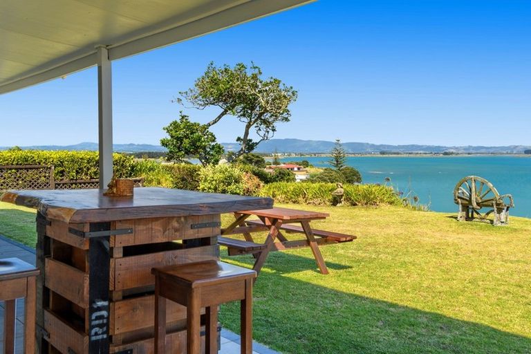 Photo of property in 19 Te Awhe Road, Maketu, Paengaroa, 3189