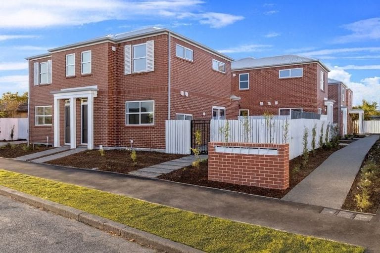 Photo of property in 2/7 Hercules Street, Shirley, Christchurch, 8013