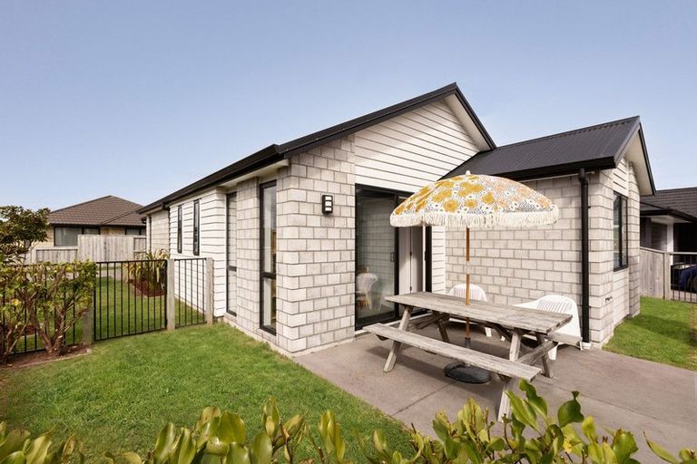 Photo of property in 67 Te Wharo Drive, Papamoa, 3118