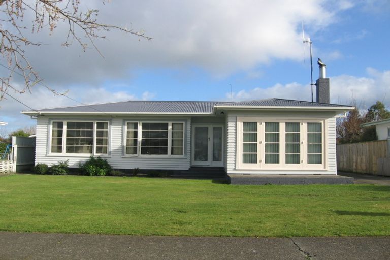 Photo of property in 20 Churchill Avenue, Feilding, 4702