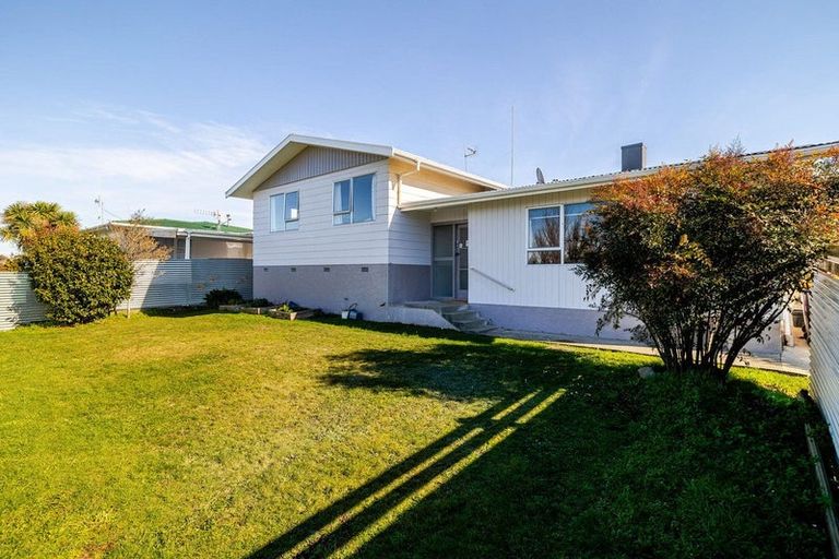 Photo of property in 14 Dewe Avenue, Feilding, 4702
