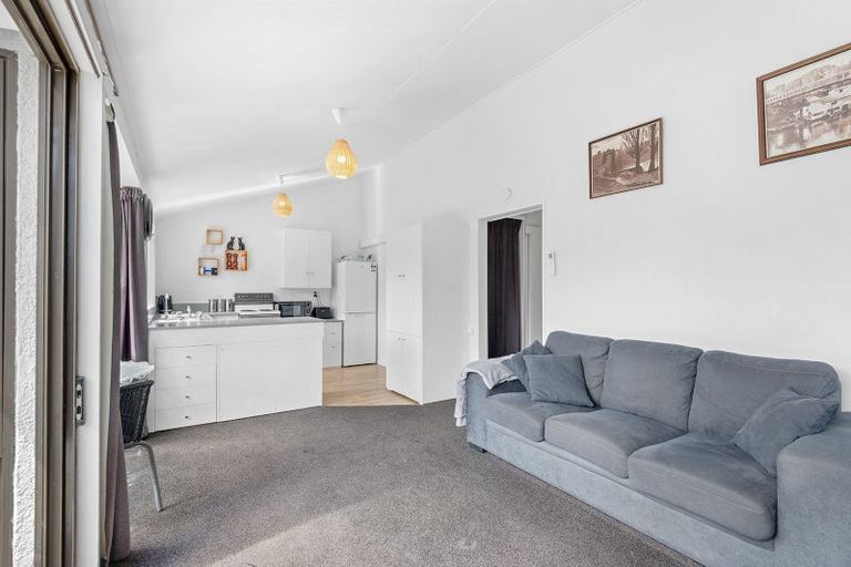 Photo of property in 19a Rutherford Street, Caversham, Dunedin, 9012