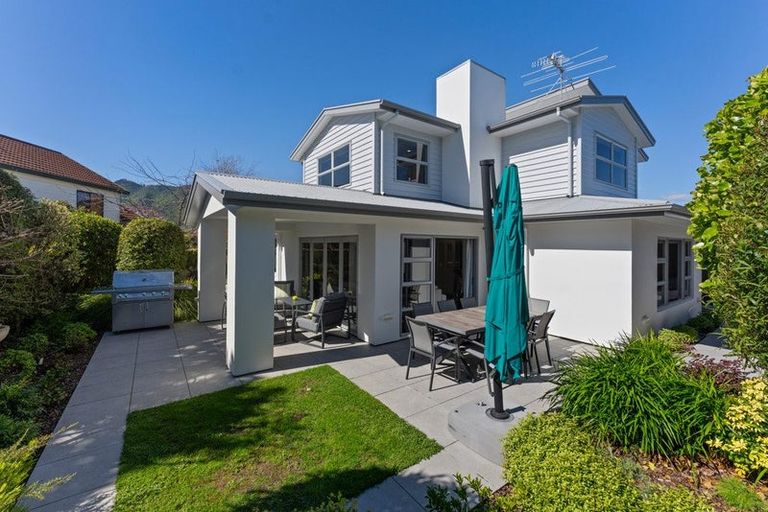 Photo of property in 19 Hurunui Street, Waikanae, 5036