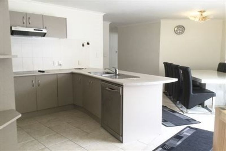 Photo of property in 90c Metcalfe Road, Ranui, Auckland, 0612