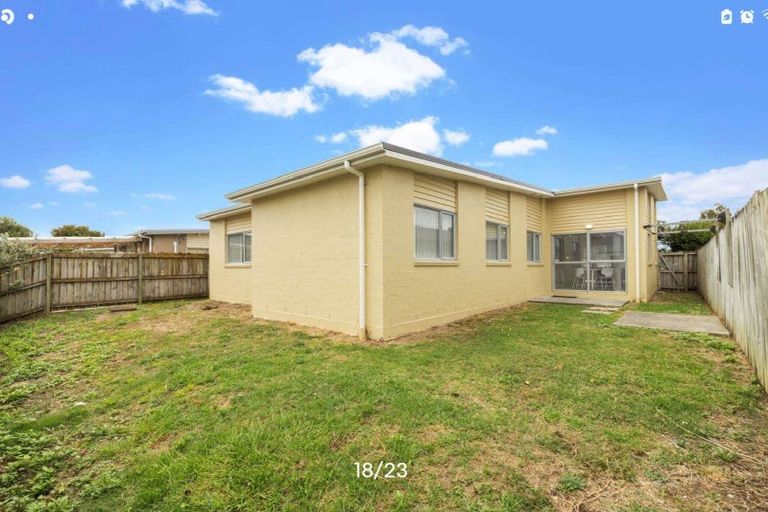 Photo of property in 64 Popokatea Drive, Takanini, 2112