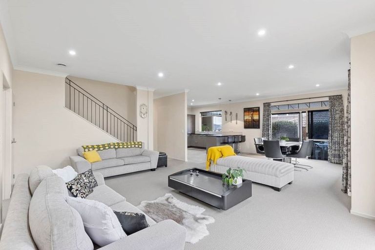 Photo of property in 27 Amaretto Avenue, Flat Bush, Auckland, 2019