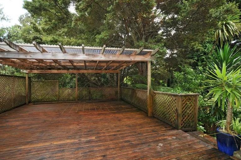 Photo of property in 10 Lauris Place, Birkdale, Auckland, 0626