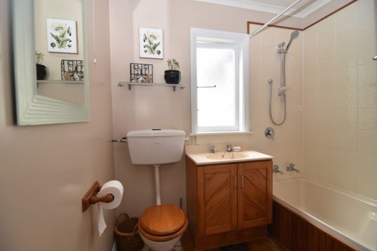 Photo of property in 493 High Street South, Carterton, 5713