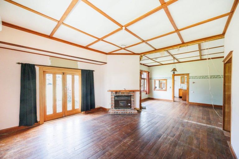 Photo of property in 42 Mangahao Road, Shannon, Palmerston North, 4474