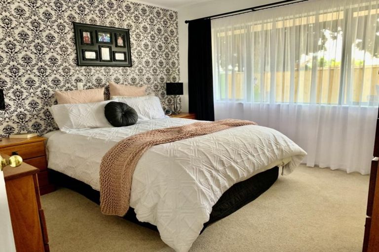 Photo of property in 46 Wairere Road, The Gardens, Auckland, 2105