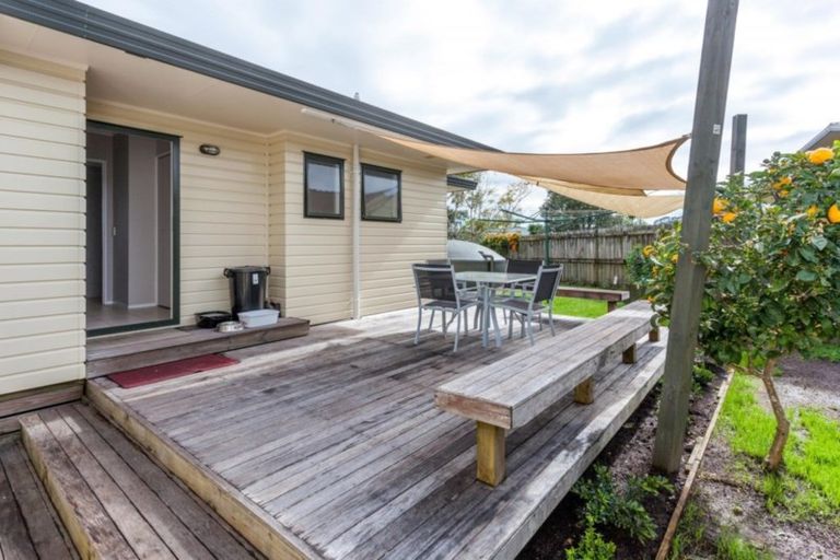 Photo of property in 2 Morcom Drive, Cooks Beach, Whitianga, 3591