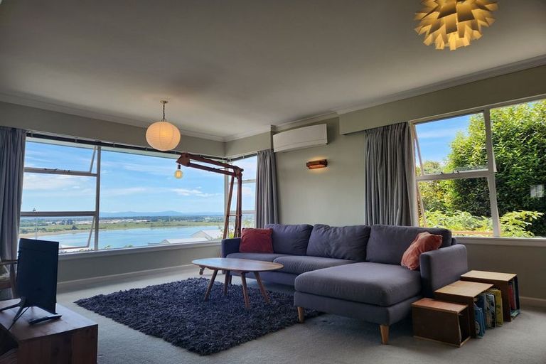 Photo of property in 34 Cannon Hill Crescent, Mount Pleasant, Christchurch, 8081