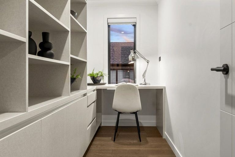 Photo of property in 5 Kina Place, Long Bay, Auckland, 0630