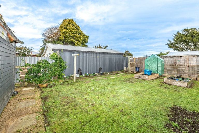 Photo of property in 51 Hussey Street, Waverley, 4510