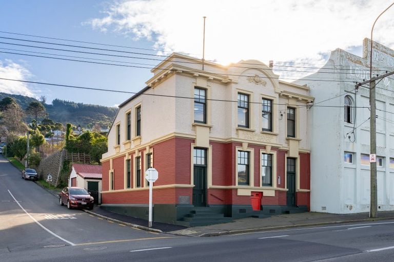 Photo of property in 247 Ravensbourne Road, Ravensbourne, Dunedin, 9022