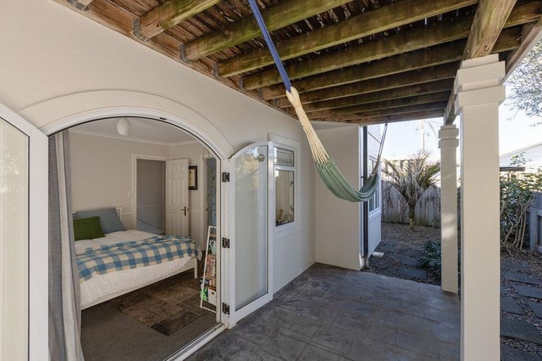 Photo of property in 50c Maunganui Road, Mount Maunganui, 3116