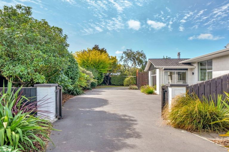 Photo of property in 6 Freebairn Street, Redwood, Christchurch, 8051