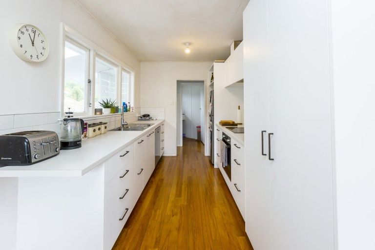 Photo of property in 5 Ruru Crescent, Heretaunga, Upper Hutt, 5018