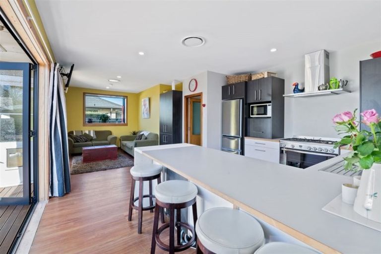 Photo of property in 258 Hills Road, Mairehau, Christchurch, 8013