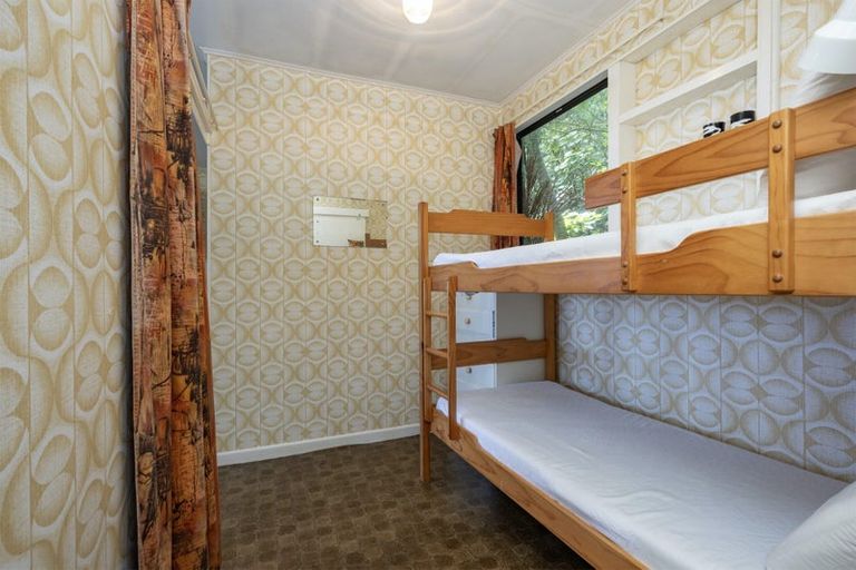 Photo of property in 59 North Piha Road, Piha, 0772