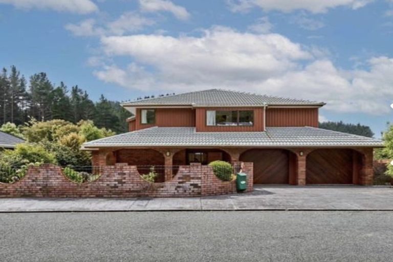 Photo of property in 51 Peterhouse Street, Tawa, Wellington, 5028